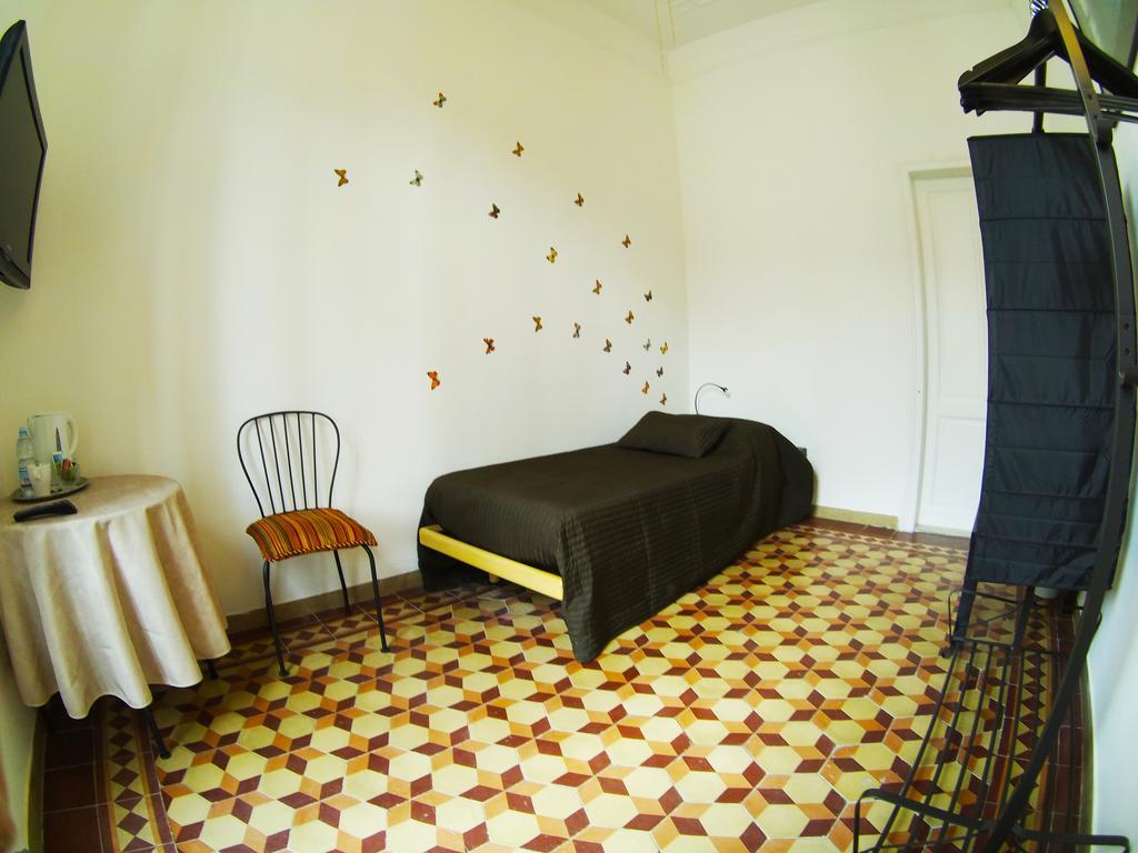 Arena Alfieri Bed and Breakfast Livorno Habitación foto