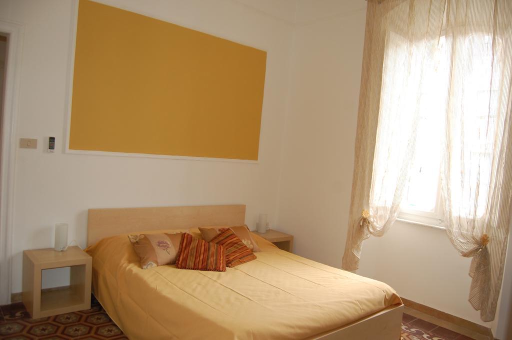 Arena Alfieri Bed and Breakfast Livorno Habitación foto